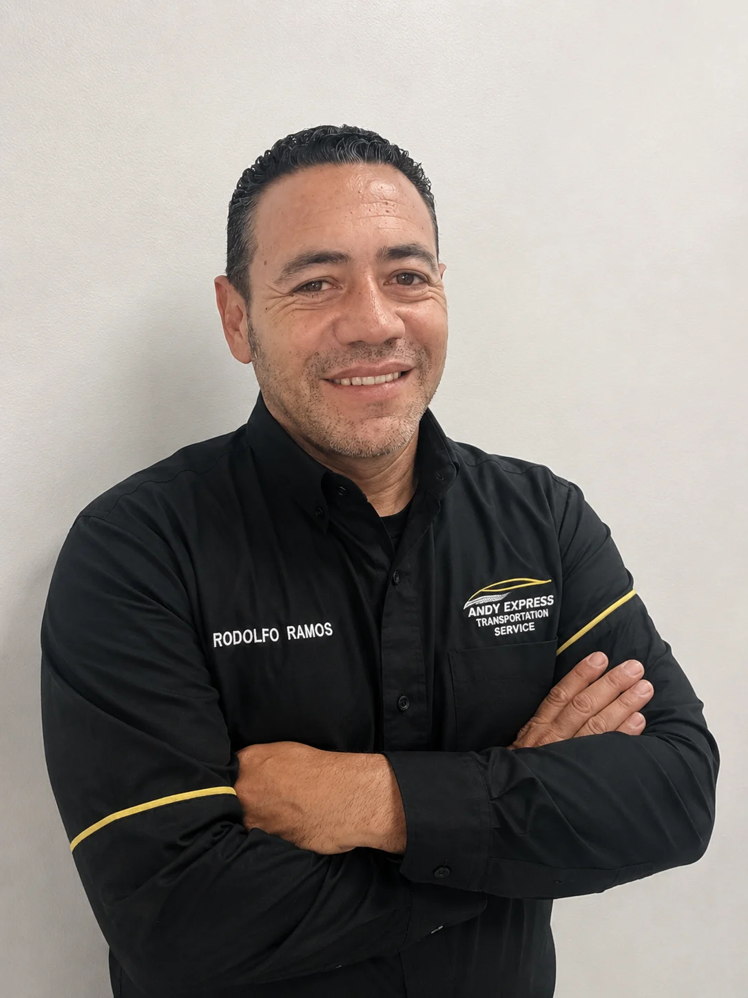 Rodolfo Ramos, conductor propietario de Caracas Viajes y Servicios